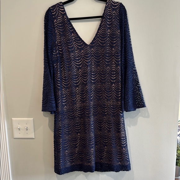 🌴 Lilly Pulitzer Navy crochet dress bell sleeves w stretch fully lined body XL - Picture 6 of 11